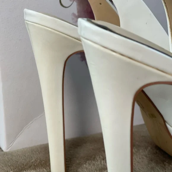 Jessica Simpson White Platform Slingback Heels - Picture 7 of 12